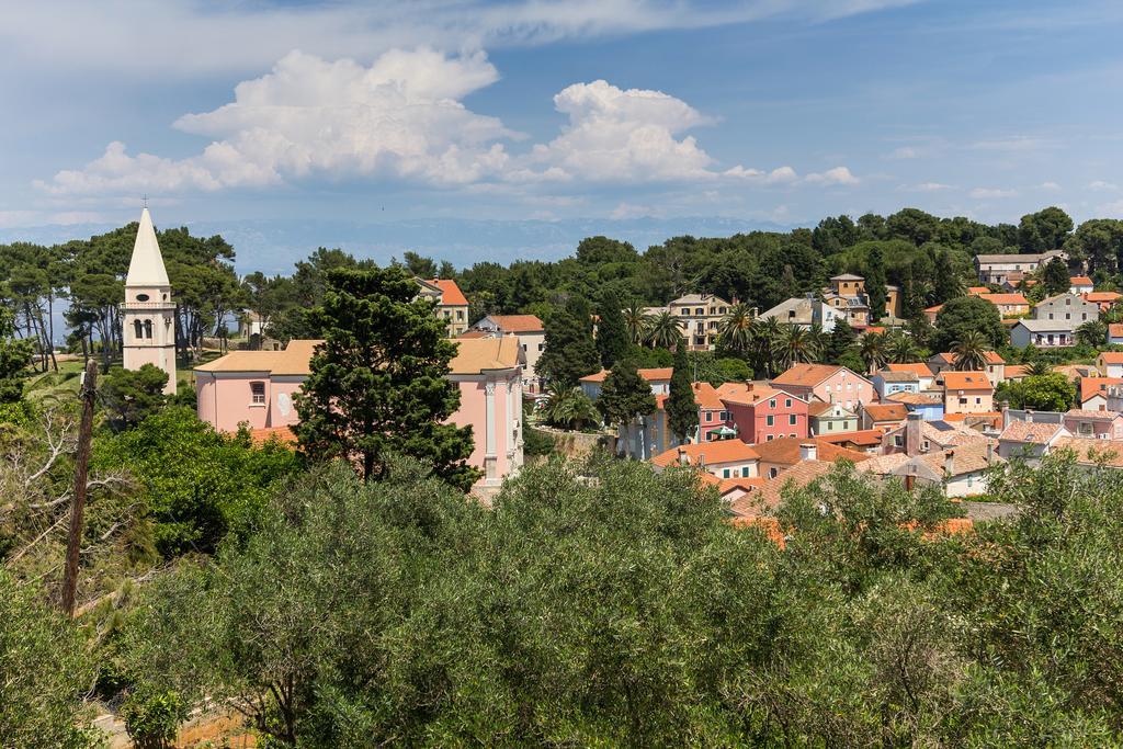 Villa Alma Veli Losinj Luaran gambar