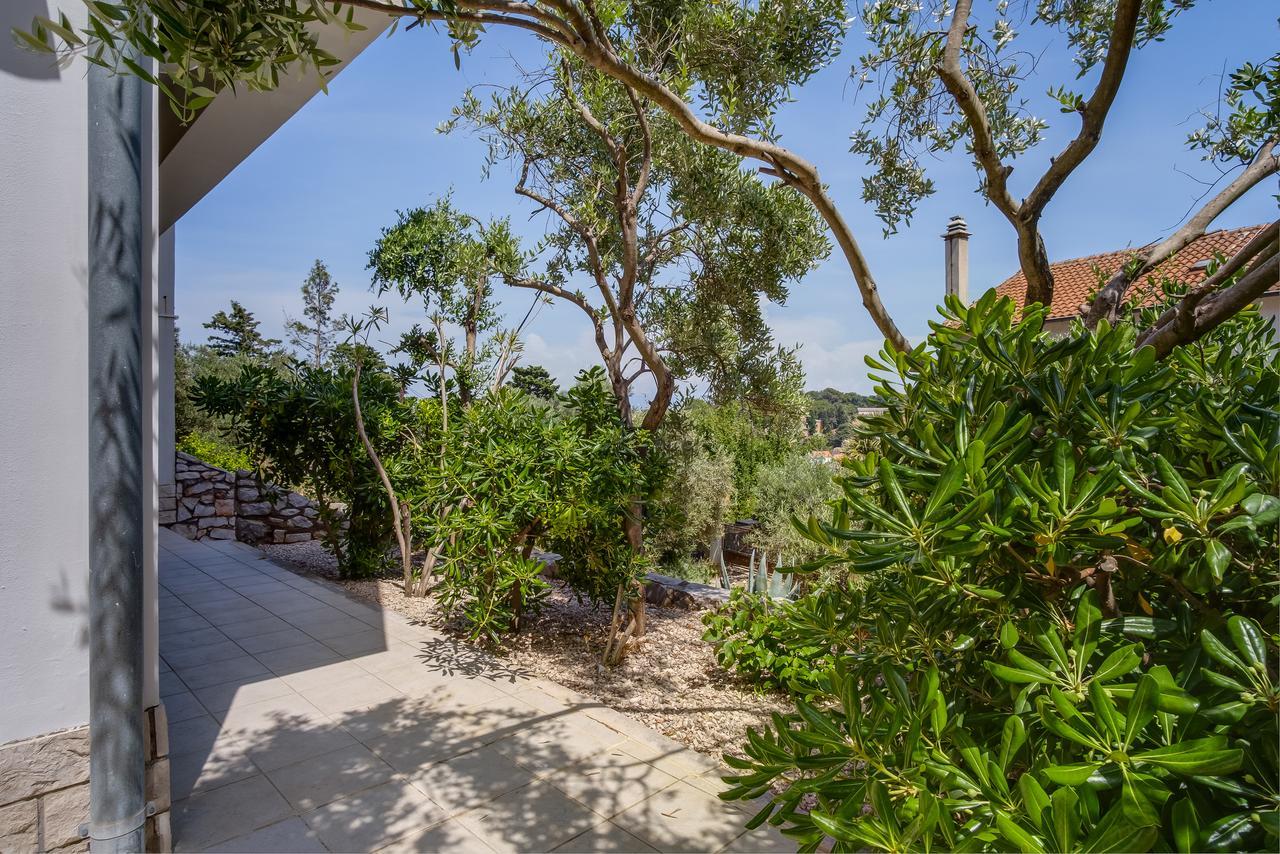 Villa Alma Veli Losinj Luaran gambar