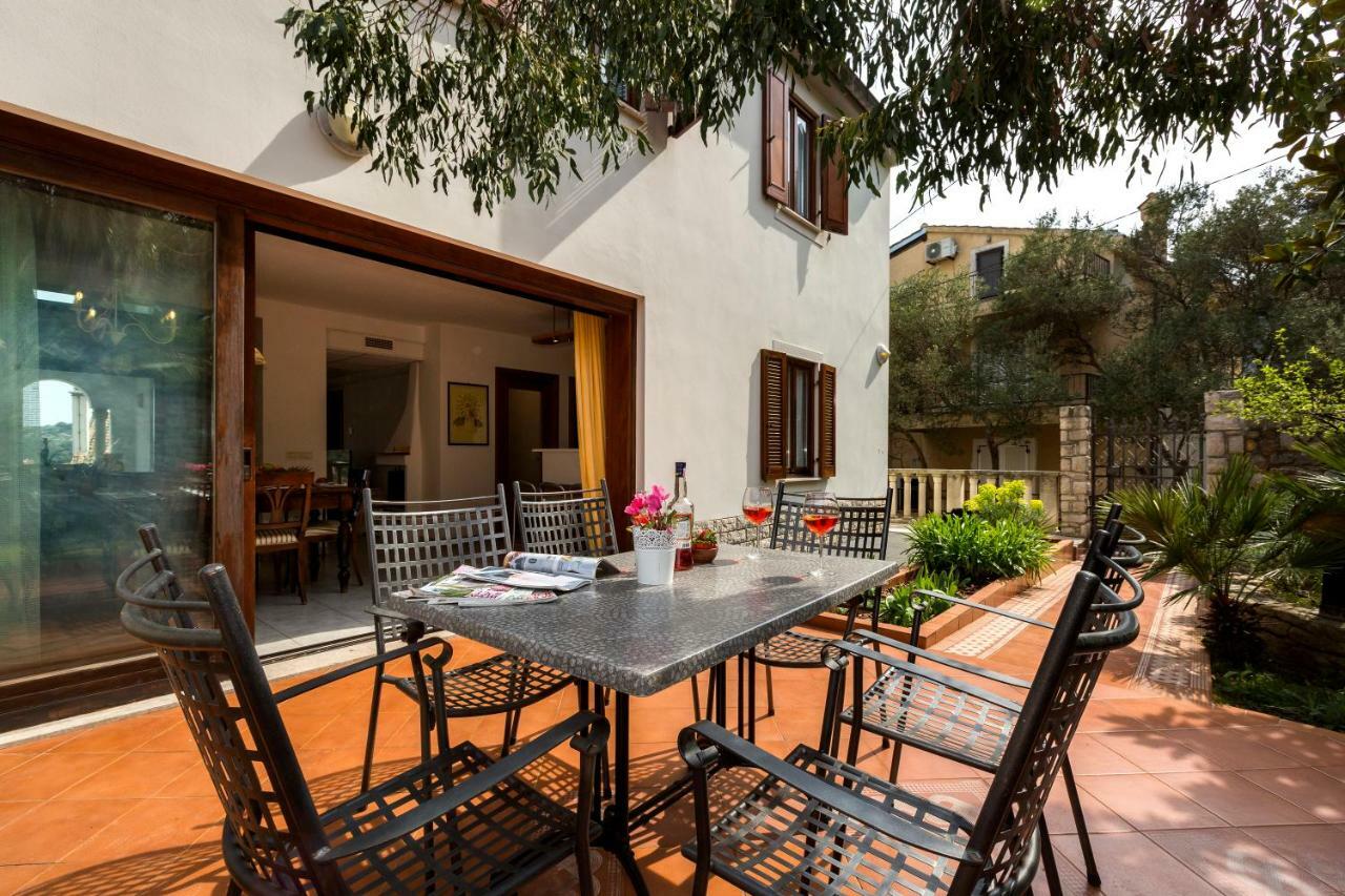 Villa Alma Veli Losinj Luaran gambar