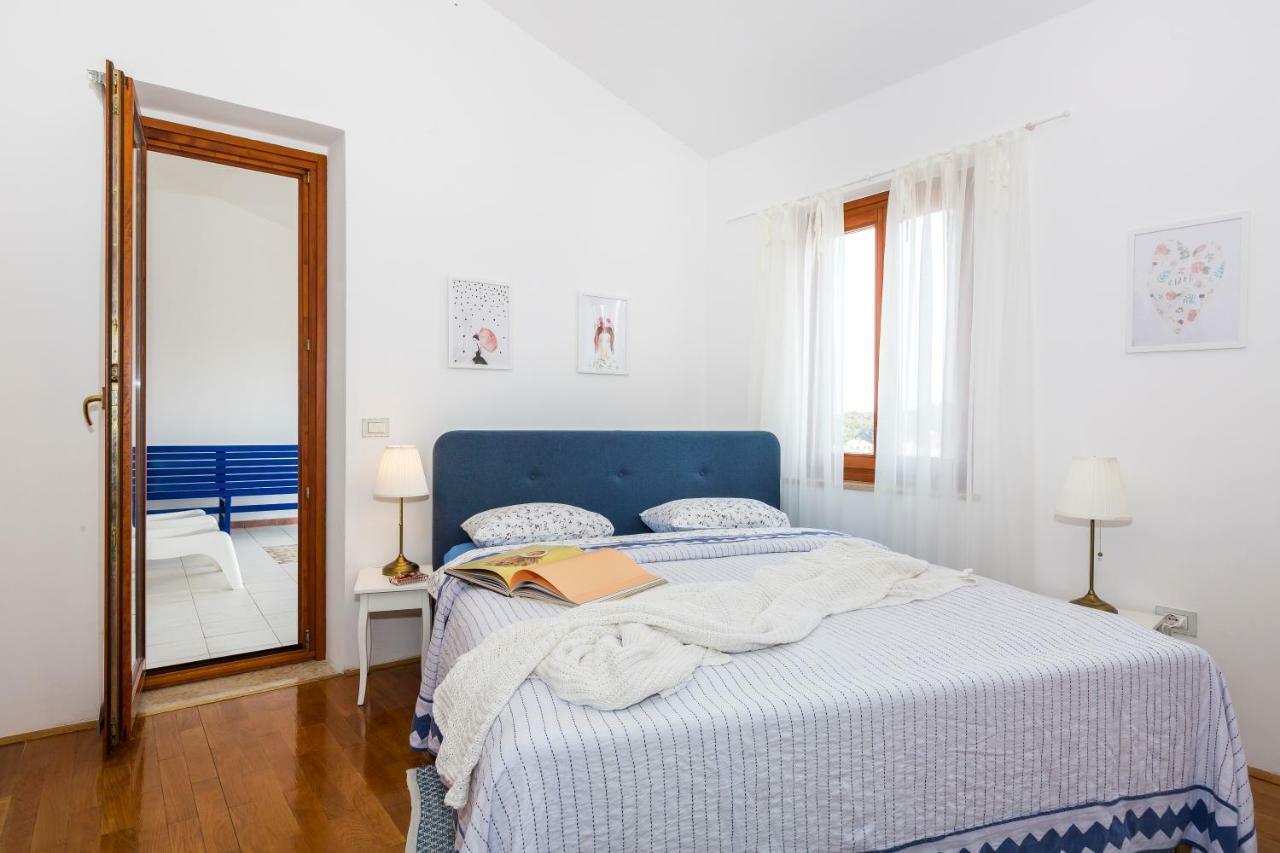 Villa Alma Veli Losinj Luaran gambar