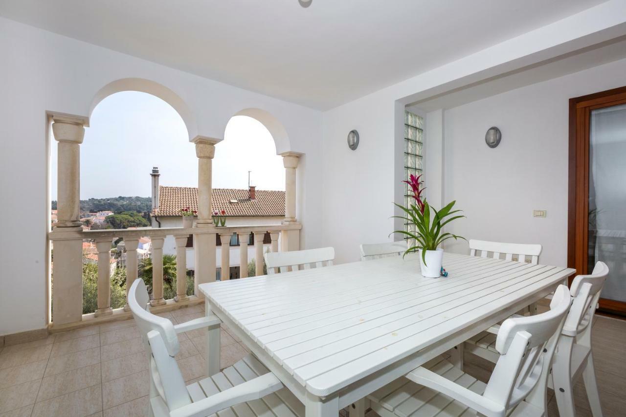 Villa Alma Veli Losinj Luaran gambar
