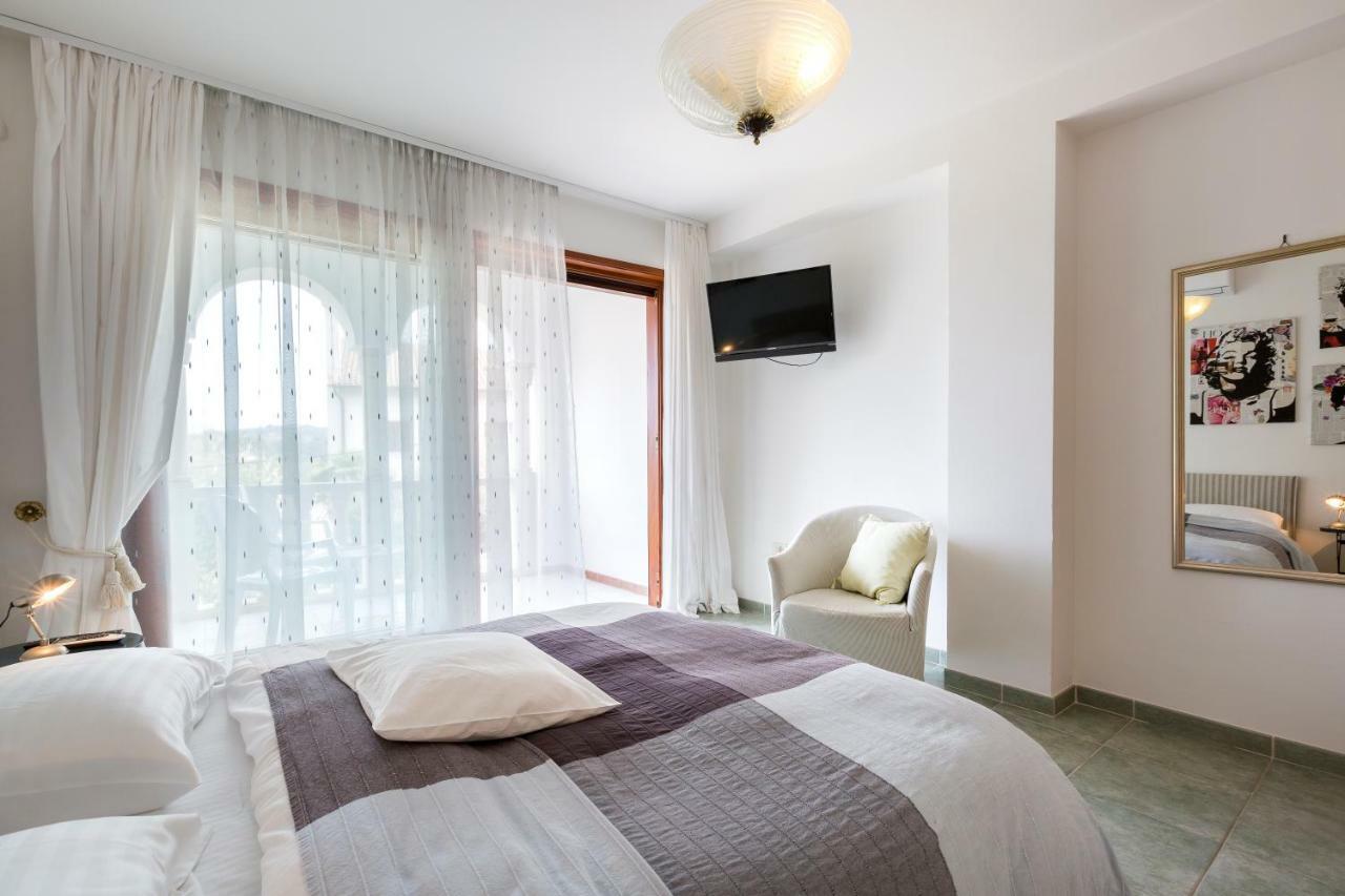 Villa Alma Veli Losinj Luaran gambar