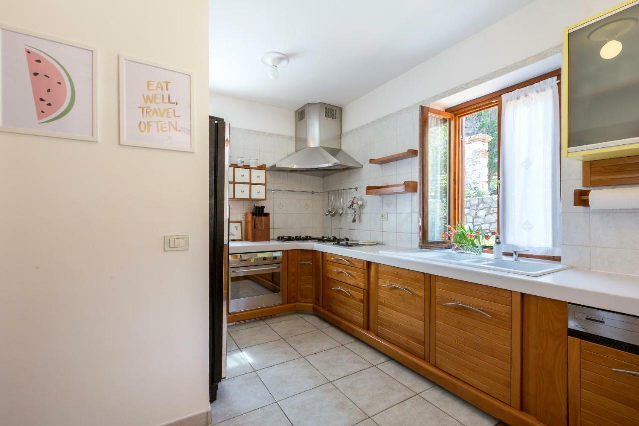 Villa Alma Veli Losinj Luaran gambar