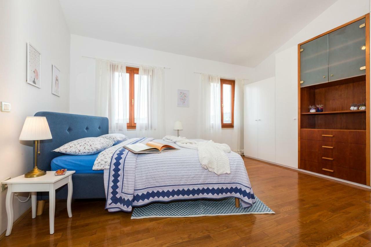 Villa Alma Veli Losinj Luaran gambar